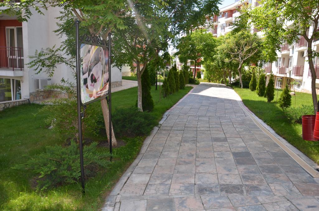 Single Private Apartments In Marina View Fort Beach Свети-Влас Экстерьер фото