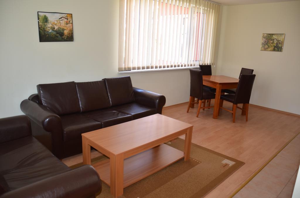 Single Private Apartments In Marina View Fort Beach Свети-Влас Экстерьер фото