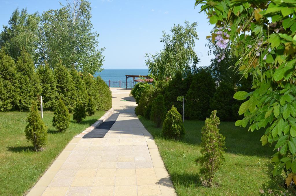 Single Private Apartments In Marina View Fort Beach Свети-Влас Экстерьер фото